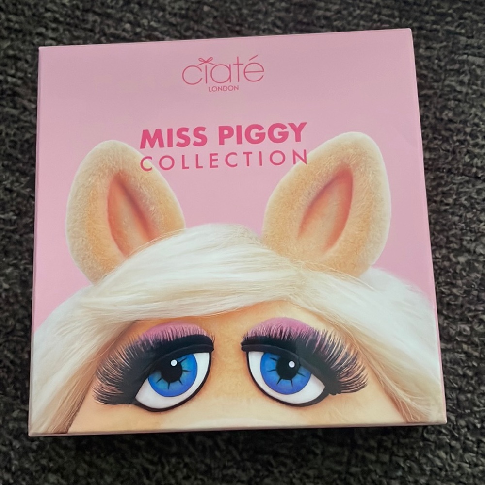 MISS PIGGY
COLLECTION